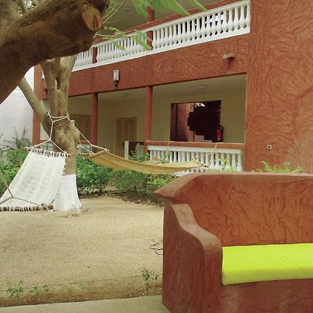 Hotel Le Lion Dort Somone Exterior foto
