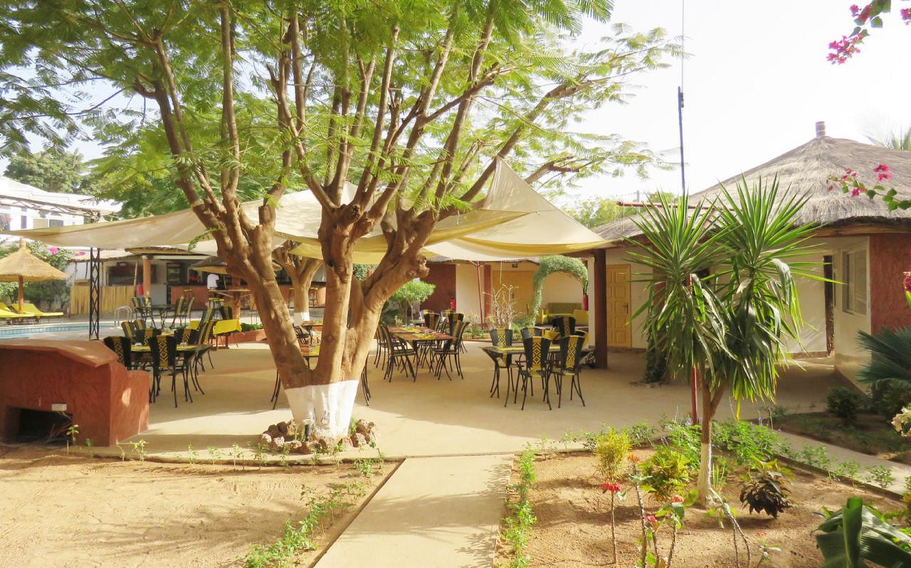 Hotel Le Lion Dort Somone Exterior foto